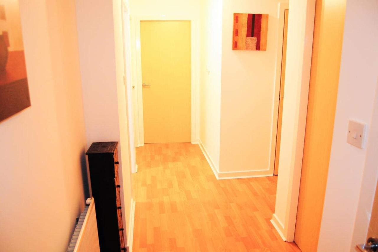 New Glasgow Family Home - Private Parking Exteriér fotografie